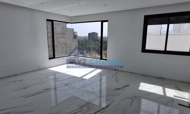 شقة للبيع في تلال مالاباطا — طنجة, مالاباطا