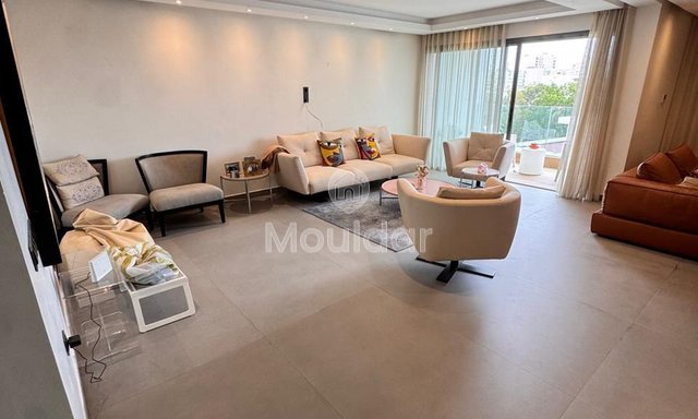 Apartamento para alugar: 2 quartos, amplo em Sidi Belyout