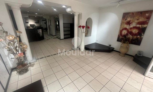 عمارة تجارية للبيع في الدار البيضاء - المعاريف، 119م² - 2