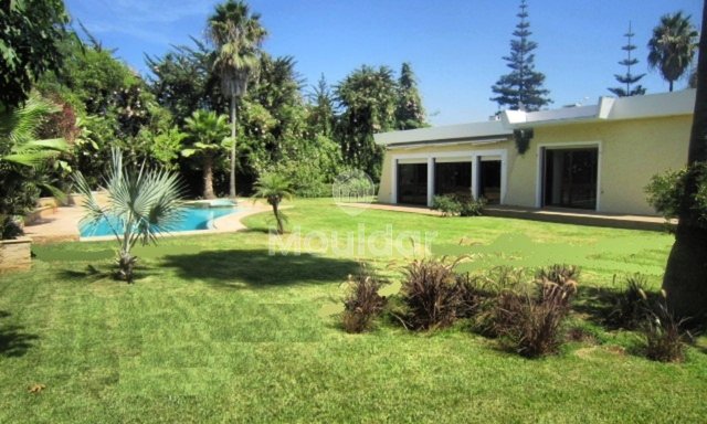 فيللا رائعة للإيجار في الرباط - السويسي، 4 غرف نوم