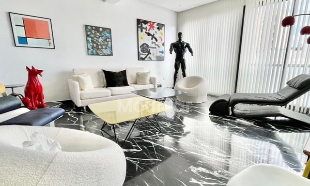 شقة دوبلكس واسعة للإيجار في الدار البيضاء - RACINE، 210م²