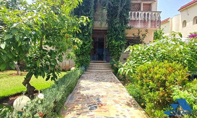 SPACIOUS VILLA FOR SALE IN HAY NAHDA RABAT — Rabat, Hay Nahda - 2