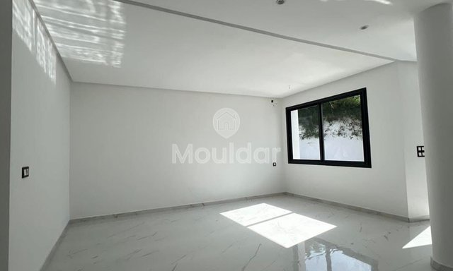 Villa à Vendre à Fès - Confort et Espace au Rendez-vous