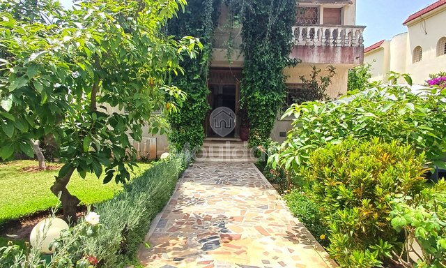 فيلا واسعة للبيع في الرباط - حي النهضة - 2