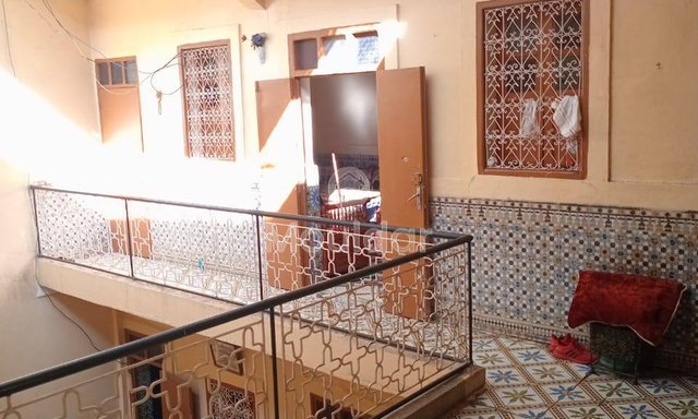 Ref: lei /Kech / S2 /07 /25
Riad na sprzedaż w Marrakeszu: 6 sypialni, 117 m² uroku