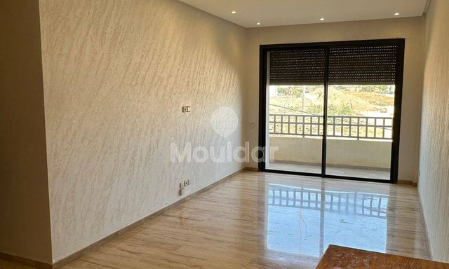For sale: 2-bedroom apartment in the heart of Dar Bouazza - 3