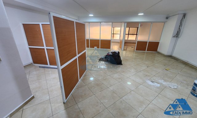 Bureau façade à louer à Mimosas de kénitra  — Kénitra, Mimosas - 3