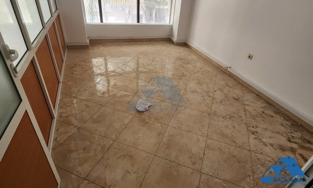 Bureau façade à louer à Mimosas de kénitra  — Kénitra, Mimosas - 4