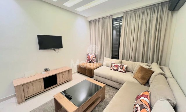 استوديو للإيجار في الدار البيضاء المعاريف: راحة وأسلوب