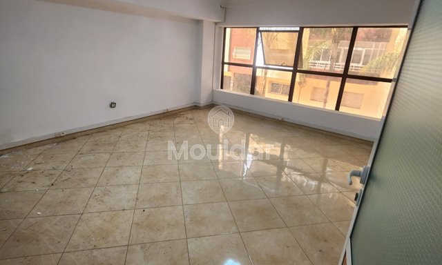 مكتب للايجار في القنيطرة - ميموزا، 100م² مع غرفتين