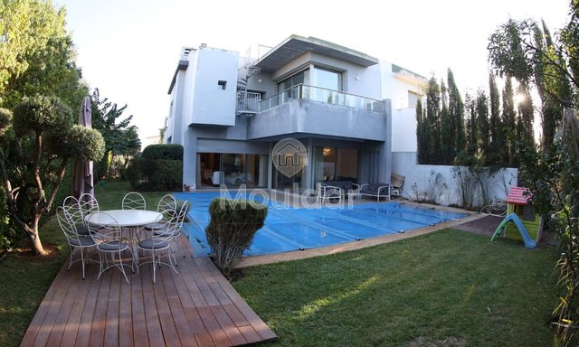 فيلا فسيحة للبيع في بوسكورة - حياة الرفاهية