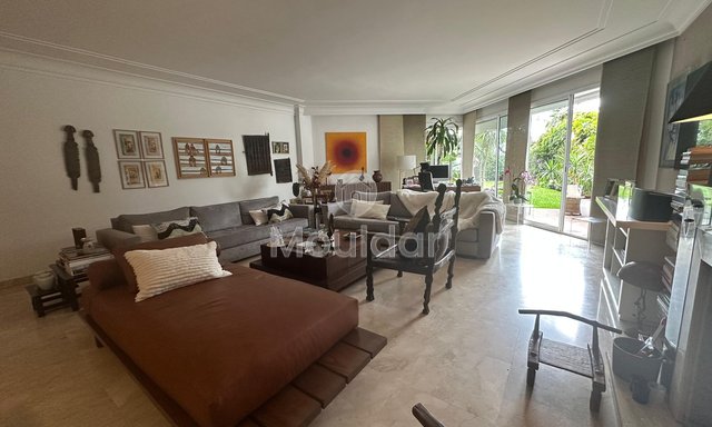 Superb Apartment for Sale in Aïn Diab, Casablanca - 313m²