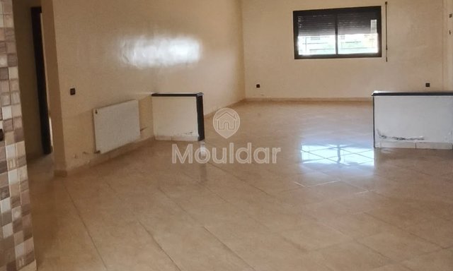 فيلا فسيحة للبيع في القنيطرة - 6 غرف نوم أنيقة - 4