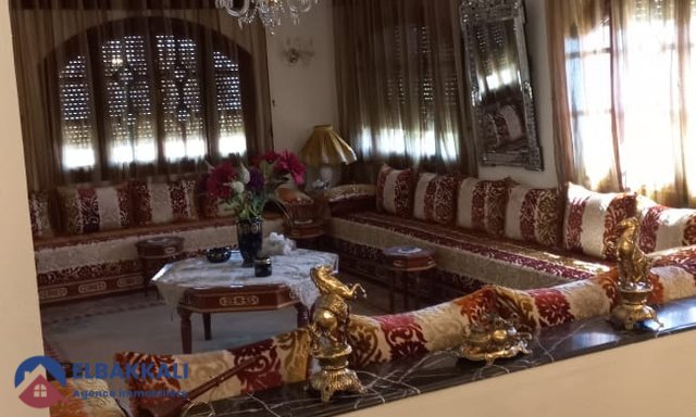 Villa spacieuse à vendre à Tanger - Charf, 7 chambres ! — Tanger, Charf
