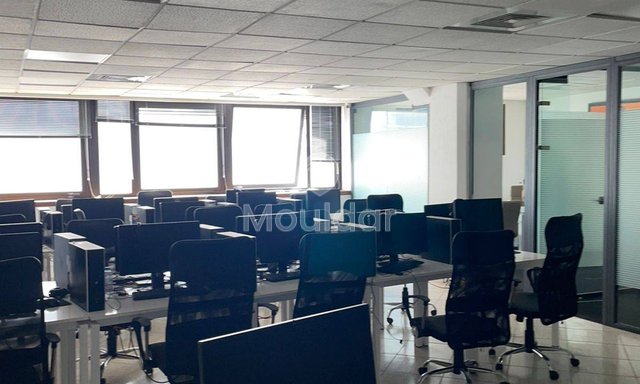 مكتب للإيجار: مساحة مثالية 150 متر مربع في الدار البيضاء