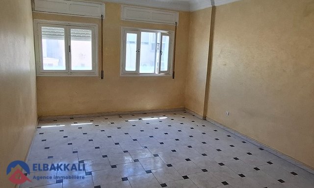 Oficina en venta en el corazón de Tánger — Tánger, Centro de la ciudad