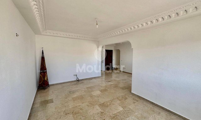 For Sale: Charming 2 Bedroom Apartment in Maarif, Casablanca - 3