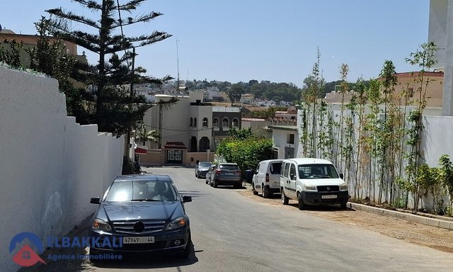 Terrain à Vendre à Tanger: 570m² Idéal pour Villa — Tanger, Jbel Kbir - 3