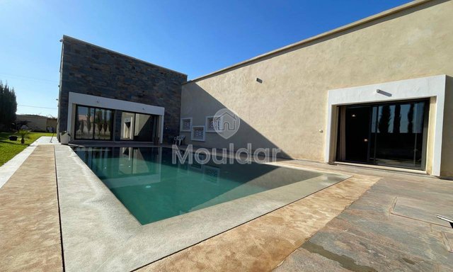 فيلا فاخرة في مراكش: هروب مثالي بـ 5 غرف نوم