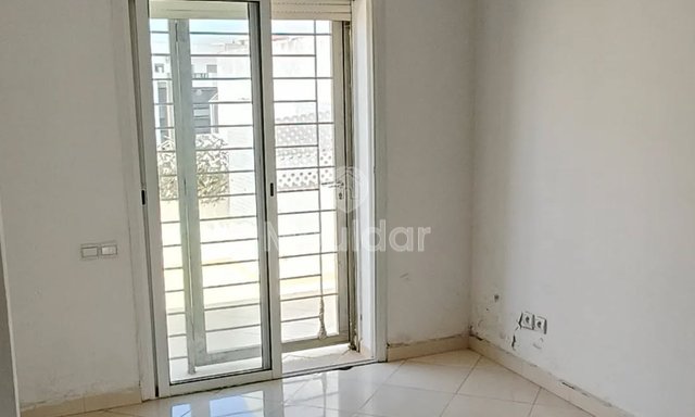 Para alugar: Apartamento Espaçoso com 3 Quartos em Kenitra - Val Fleury - 2