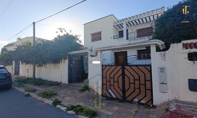 فيلا بحاجة إلى تجديد — القنيطرة, بير رامي