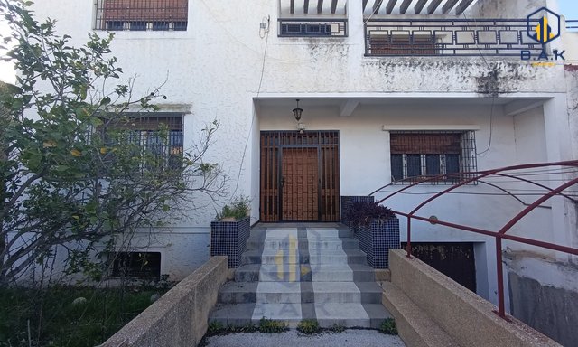 فيلا بحاجة إلى تجديد — القنيطرة, بير رامي - 2