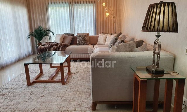 فيلا للبيع في دار بوعزة: مساحة وأناقة