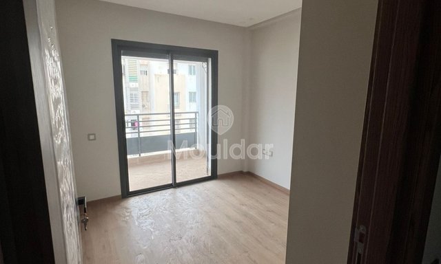 للايجار: شقة حديثة مؤلفة من غرفتي نوم في الدار البيضاء حي محمدي