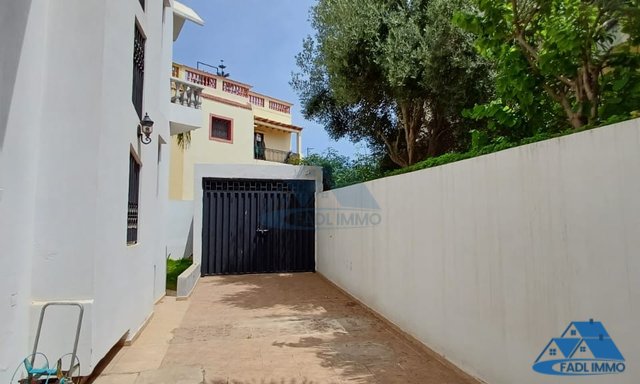 SALE OF 250 M2 VILLA IN HARHOURA TEMARA — Temara, Harhoura - 8