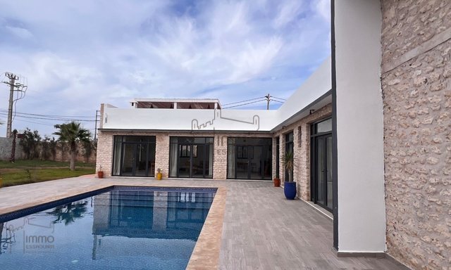 Luksusowa willa w Essaouira: Elegancja i Przestrzeń na sprzedaż