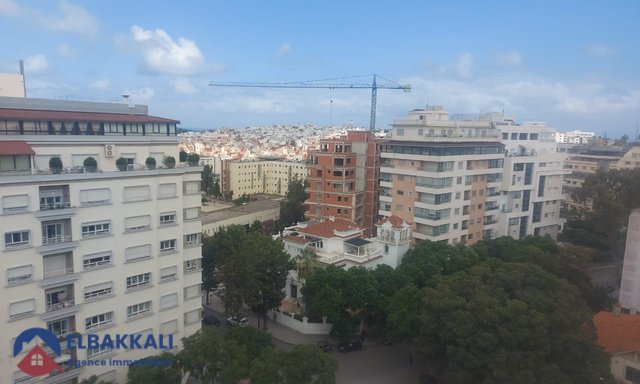Apartamento Espacioso en Venta en Tánger - ¡Vista Impresionante! — Tánger, Iberie - 11