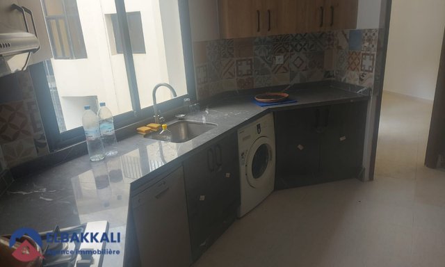 Apartamento Espacioso en Venta en Tánger - ¡Vista Impresionante! — Tánger, Iberie - 13