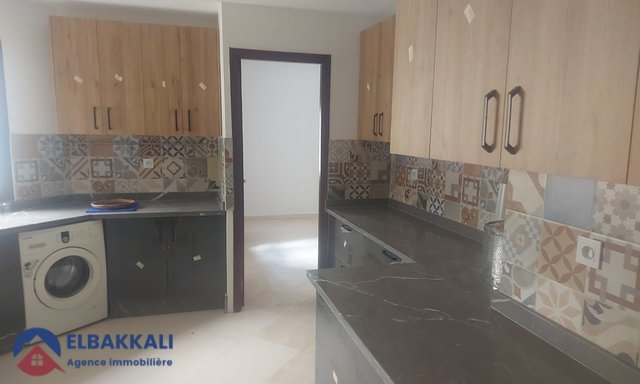 Apartamento Espacioso en Venta en Tánger - ¡Vista Impresionante! — Tánger, Iberie - 12