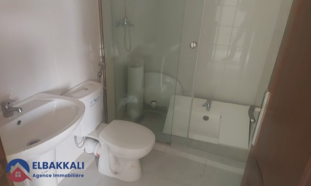 Apartamento Espacioso en Venta en Tánger - ¡Vista Impresionante! — Tánger, Iberie - 18