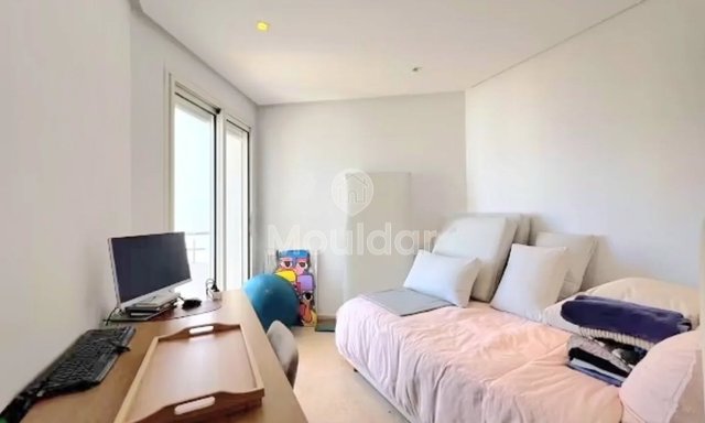 Racine'in kalbinde, 3 odalı muhteşem bir daire kiralık - 2