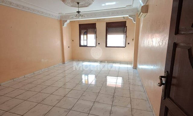 شقة للإيجار في مراكش: الراحة والحداثة في الطابق الأول