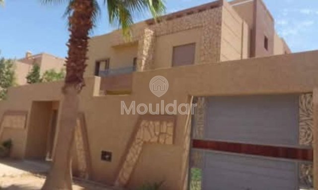 Villa de Luxe à Marrakech : 4 Chambres à Vendre