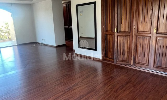 فيلا استثنائية للإيجار في الدار البيضاء - حي ليمون