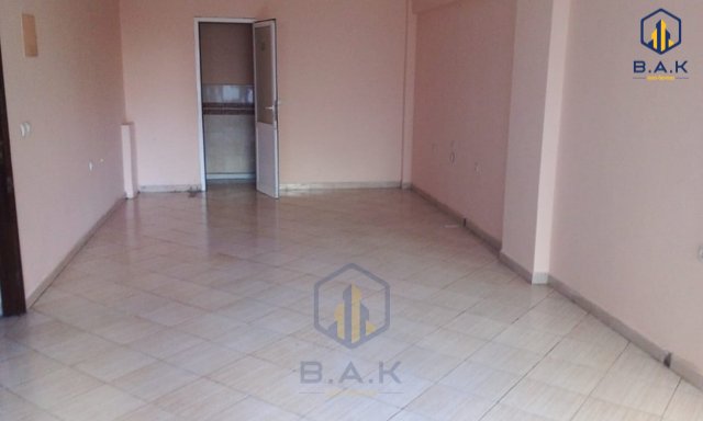 مكتب مبيعات في الطابق العلوي — القنيطرة, سنتر