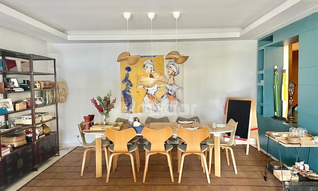 شقة فاخرة للإيجار في عين دياب، الدار البيضاء - 200م² - 2