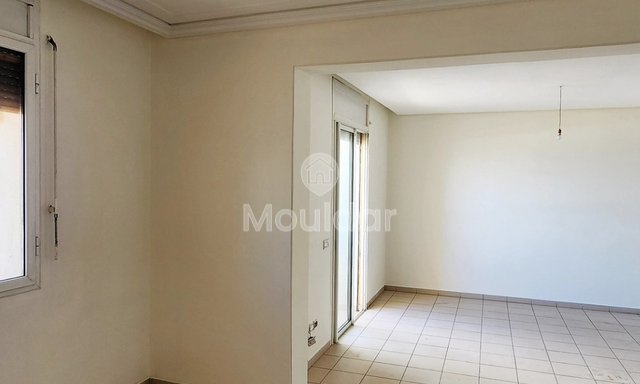 Spacious Apartment for Sale in Rabat – 3 Bedrooms - 4
