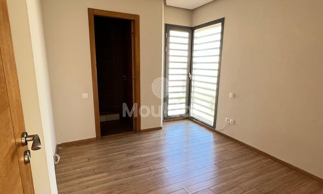 فيلا الأحلام في دار بوعزة: أناقة وراحة