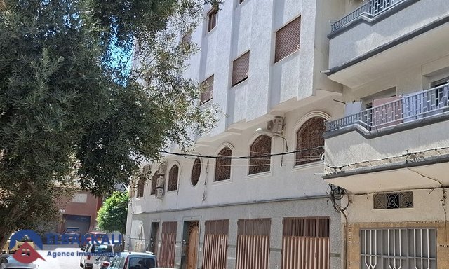 Superbe Maison à Vendre à Tanger - Drissia, 7 Chambres! — Tanger, Drissia - 3