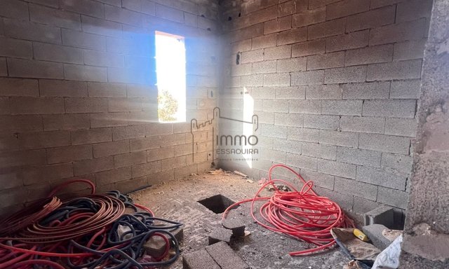 Spacious Semi-Finished Villa: 6 Bedrooms, 1000m² of Charm! — Essaouira, Lahrarta - 14