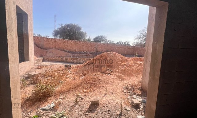 Spacious Semi-Finished Villa: 6 Bedrooms, 1000m² of Charm! — Essaouira, Lahrarta - 6