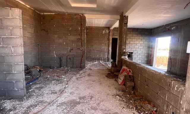 Spacious Semi-Finished Villa: 6 Bedrooms, 1000m² of Charm! — Essaouira, Lahrarta - 9