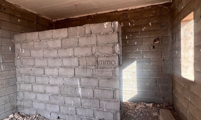 Spacious Semi-Finished Villa: 6 Bedrooms, 1000m² of Charm! — Essaouira, Lahrarta - 11