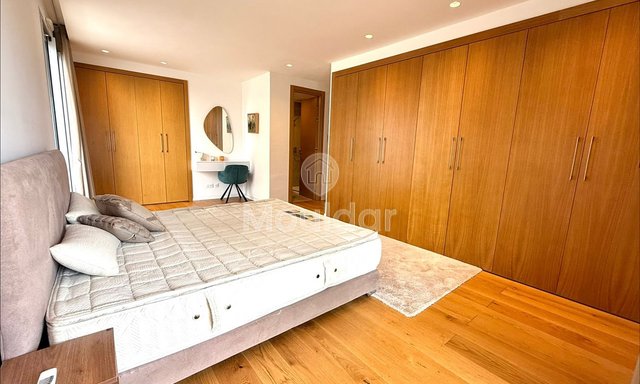 شقة رائعة مكونة من غرفتي نوم مع شرفة في مدينة كاسابلانكا المالية - 4