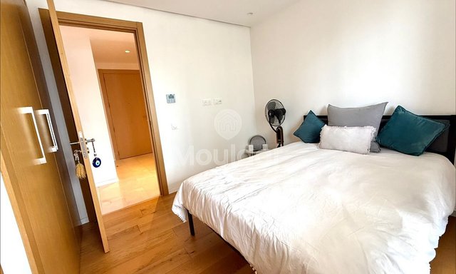 شقة رائعة مكونة من غرفتي نوم مع شرفة في مدينة كاسابلانكا المالية - 3