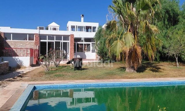 فيلا أحلام في الصويرة: راحة، مسبح وحديقة